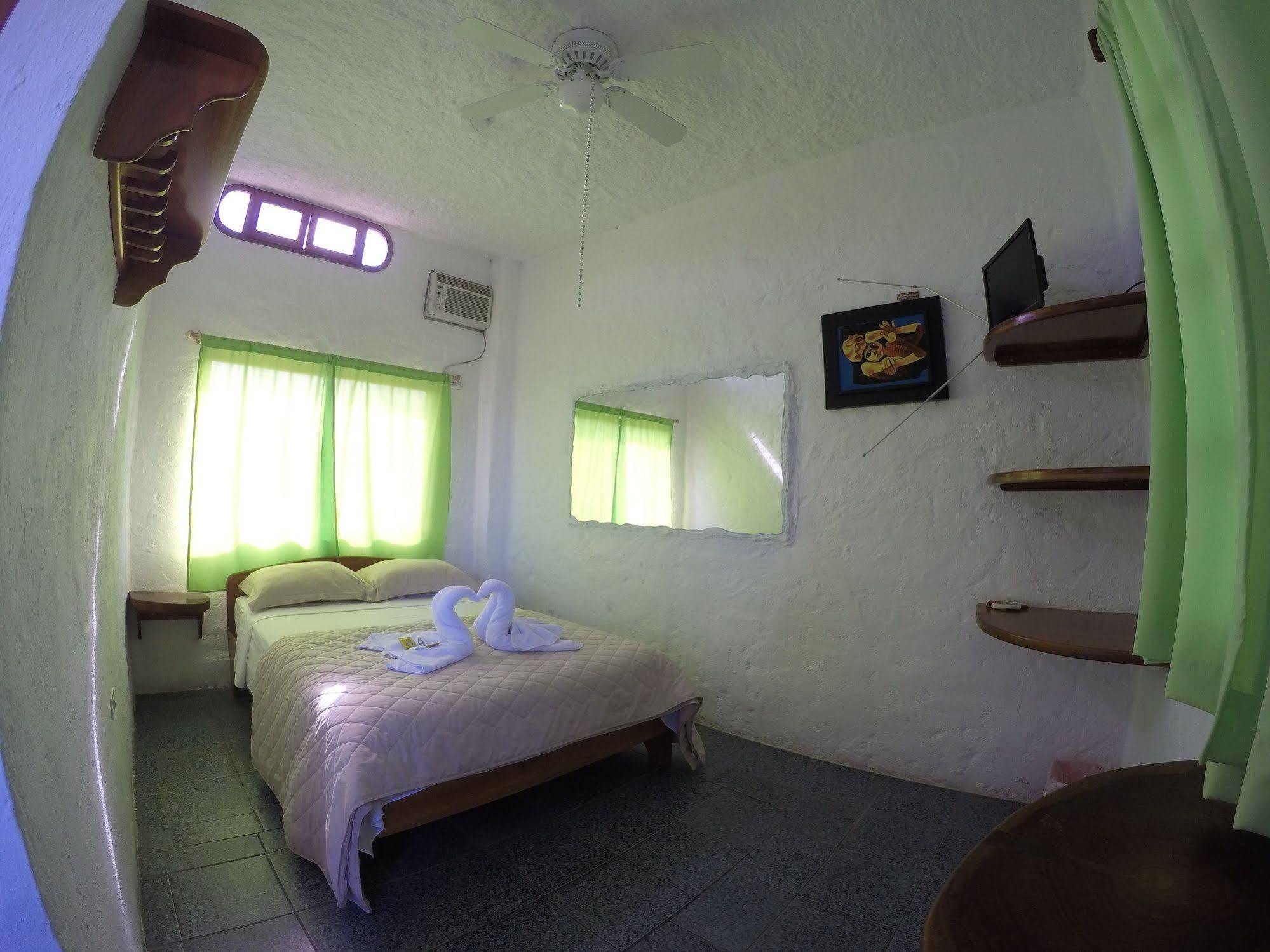 Royal Galapagos Inn Puerto Baquerizo Moreno Buitenkant foto