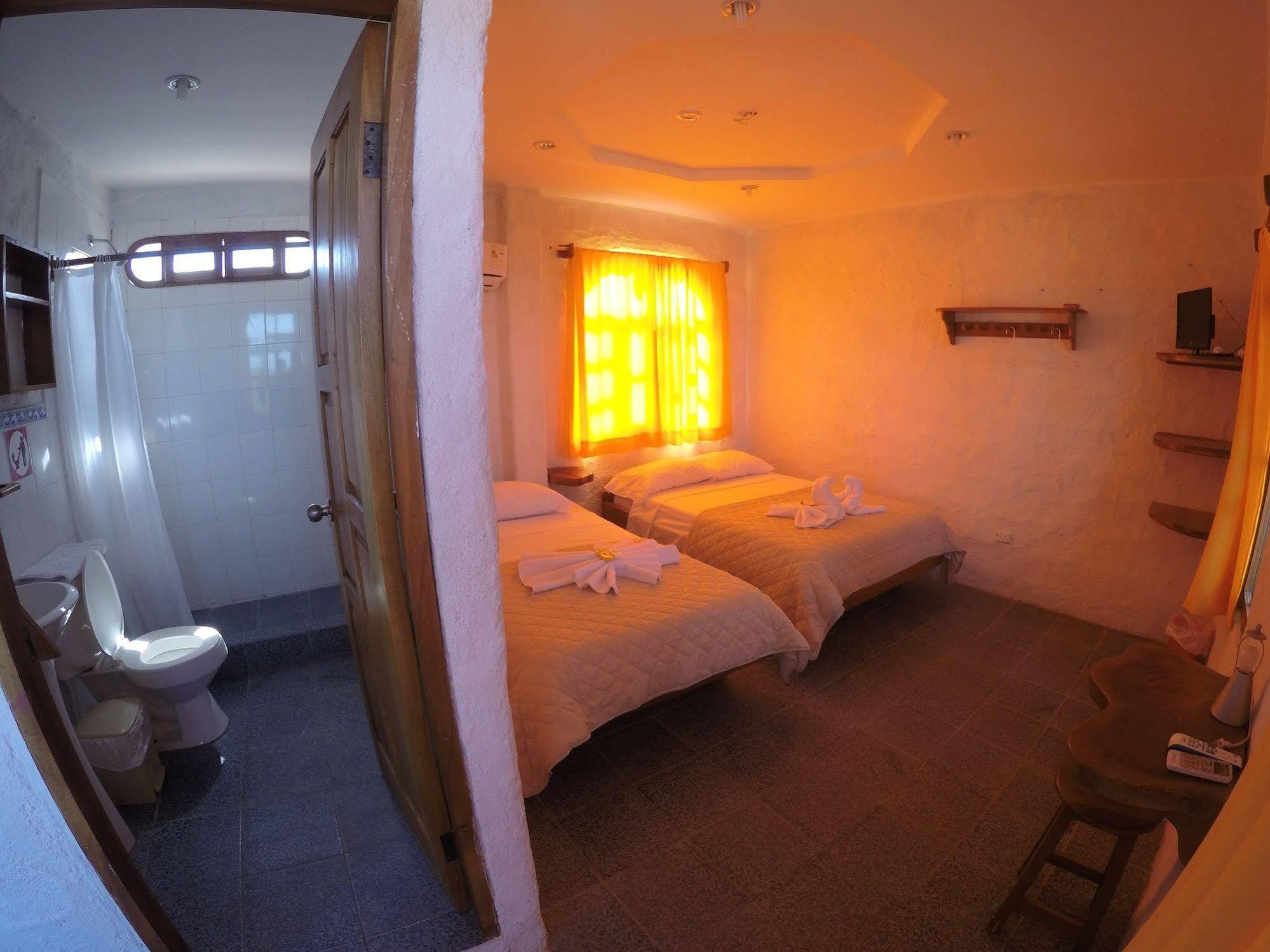 Royal Galapagos Inn Puerto Baquerizo Moreno Buitenkant foto